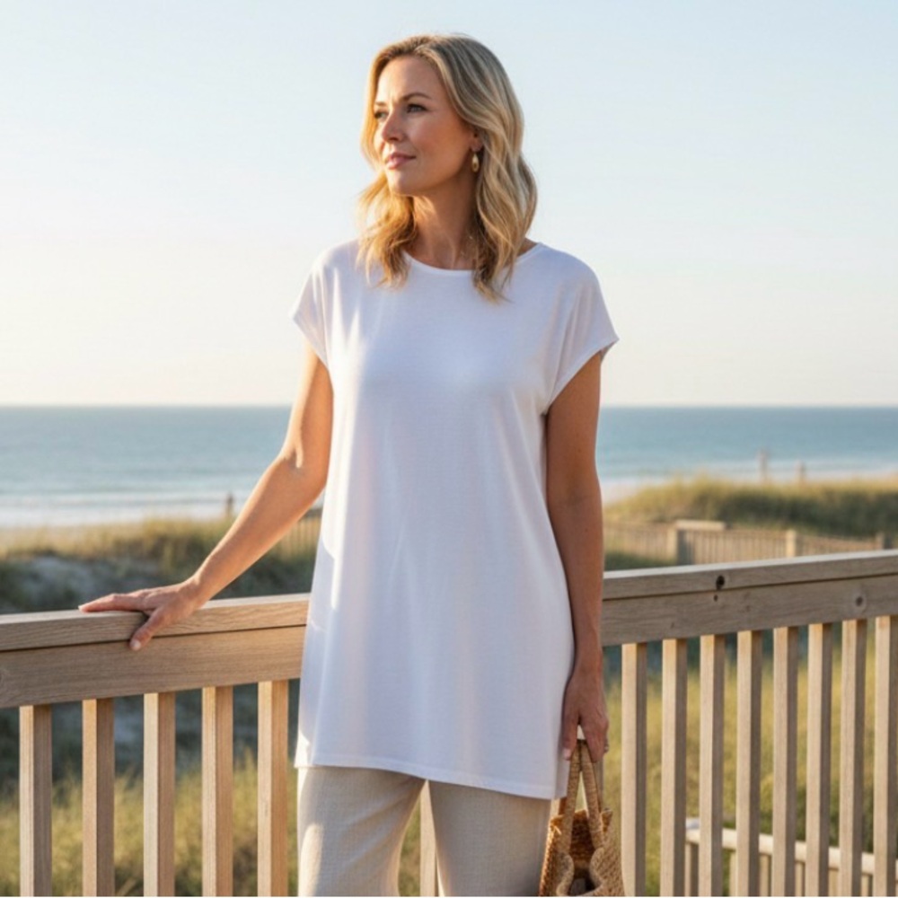 Chico’s White Cap Sleeve Tunic Top | Size 1P Petite / M Soft Rayon Spandex Blend